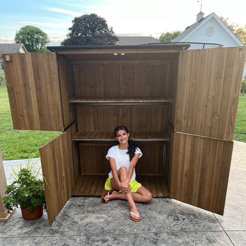 Aivituvin-AIR98/98-B Wooden Garden Shed with Metal Frame | Adjustable Shelf for Outdoor Storage